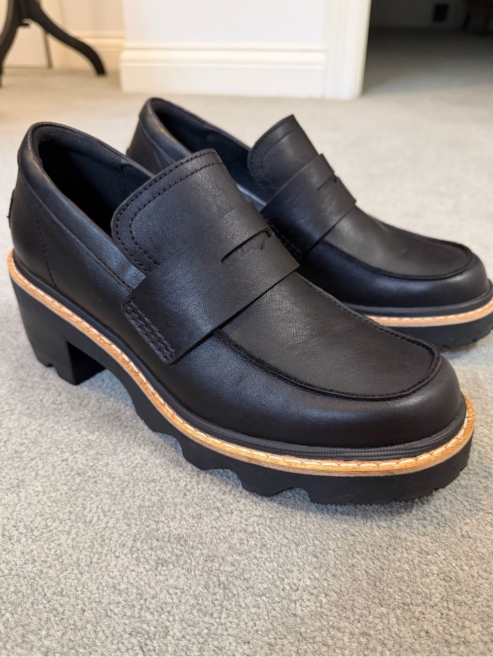 Sorel Platform Loafers - Black Leather Lug Soles -  Women’s Size 9.5